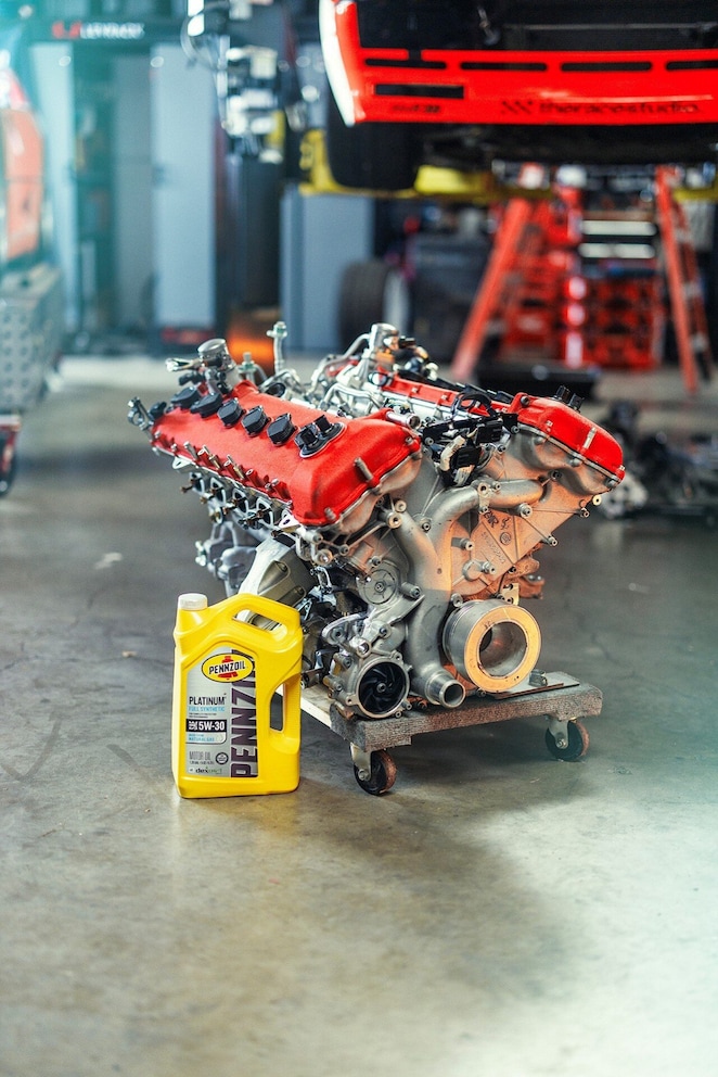 From garage to glory, Pennzoil Platinum synthetic oil withstands the extreme demands on the track.