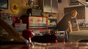 oil pouring in the motor