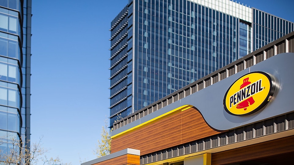Nhớt nhập khẩu Pennzoil Ultra Platinum 5w30 cao cấp cho tay ga 2 Tập đoàn dầu nhớt Pennzoil | LINH TON STORE - NHOTNHAP.VN