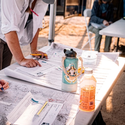 Rebelle U Participants Focusing On Route Planning