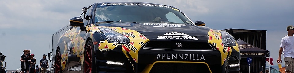 Auto de carreras Pennzilla en la Flat 12 Gallery de Pennzoil