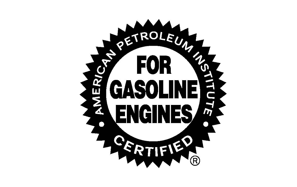 Un sceau de certification GF-7 indique que l’huile moteur Pennzoil respecte ou surpasse les normes établies par l’API, une association commerciale prédominante dans l’industrie de l’huile et du gaz naturel.
