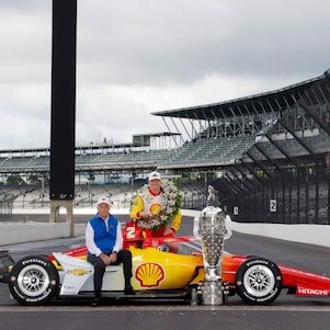 Le trophée Borg-Warner est une icône dans le milieu du sport automobile; il est décerné à Joseph Newgarden et à l’équipe Penske, vainqueurs de l’Indianapolis 500.