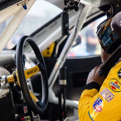 pilotes de Formula DRIFT Pro, Formula D, Federico Sceriffo, À nous la route par Pennzoil